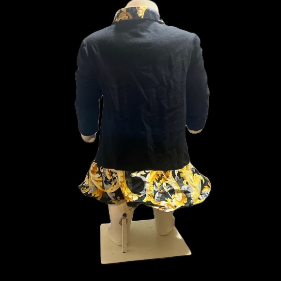 Versace - Picture 3 of 4